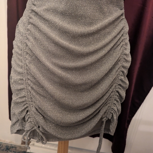 Adorable side ruched glitter mini - Picture 1 of 3